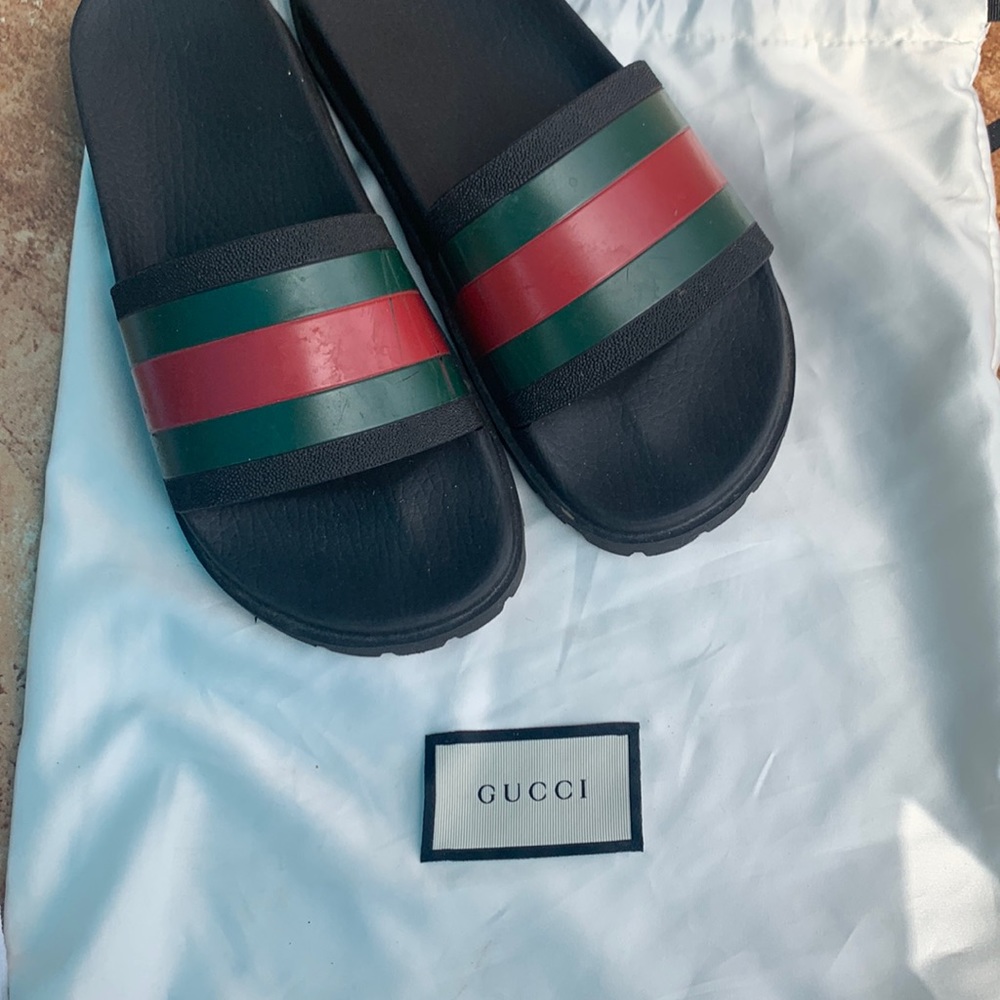 Gucci webbed slide rubber sandals